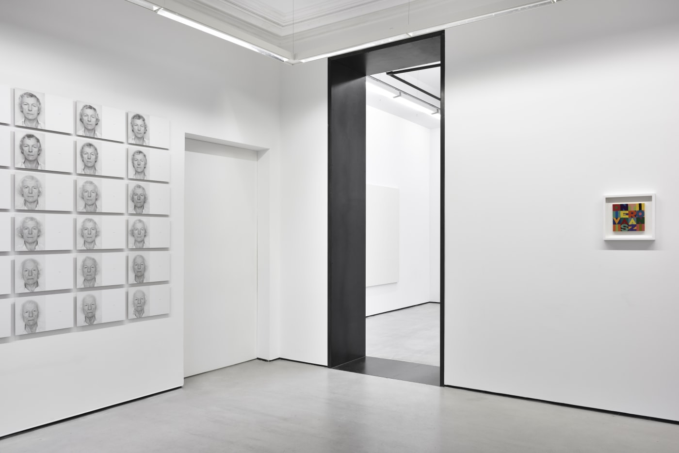 "LE TEMPS" Avec Alghiero Boetti Christian Boltanski Marina Gadonneix Jean-Olivier Hucleux On Kawara Hans Op De Beeck Roman Opalka Hiroshi Sugimoto 28.10-25.11.2017