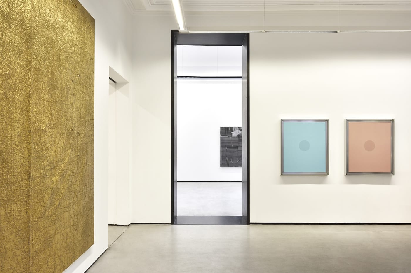 Exhibition view of corps simple corps composé, by Eric Baudart. Galerie Christophe Gaillard, Paris, 2022. © Photo: Rebecca Fanuele.