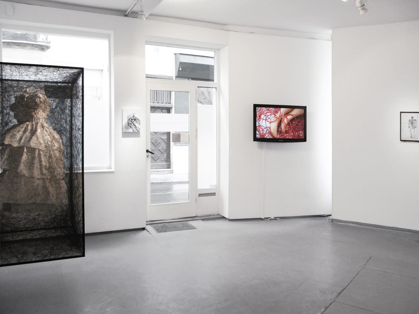 Chiharu Shiota Dialogue with absence 26.11 - 15.01.2011