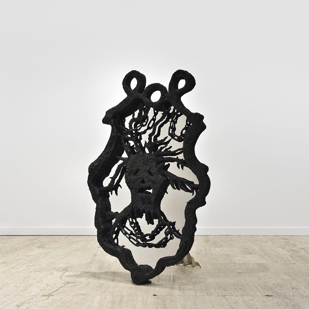 Hélène Delprat "THE DON'T SHOW SHOW", 2019 Inox poli miroir, acier, polystyrène, résine et acrylique. 192 x 119 x 80 cm (HD1022)