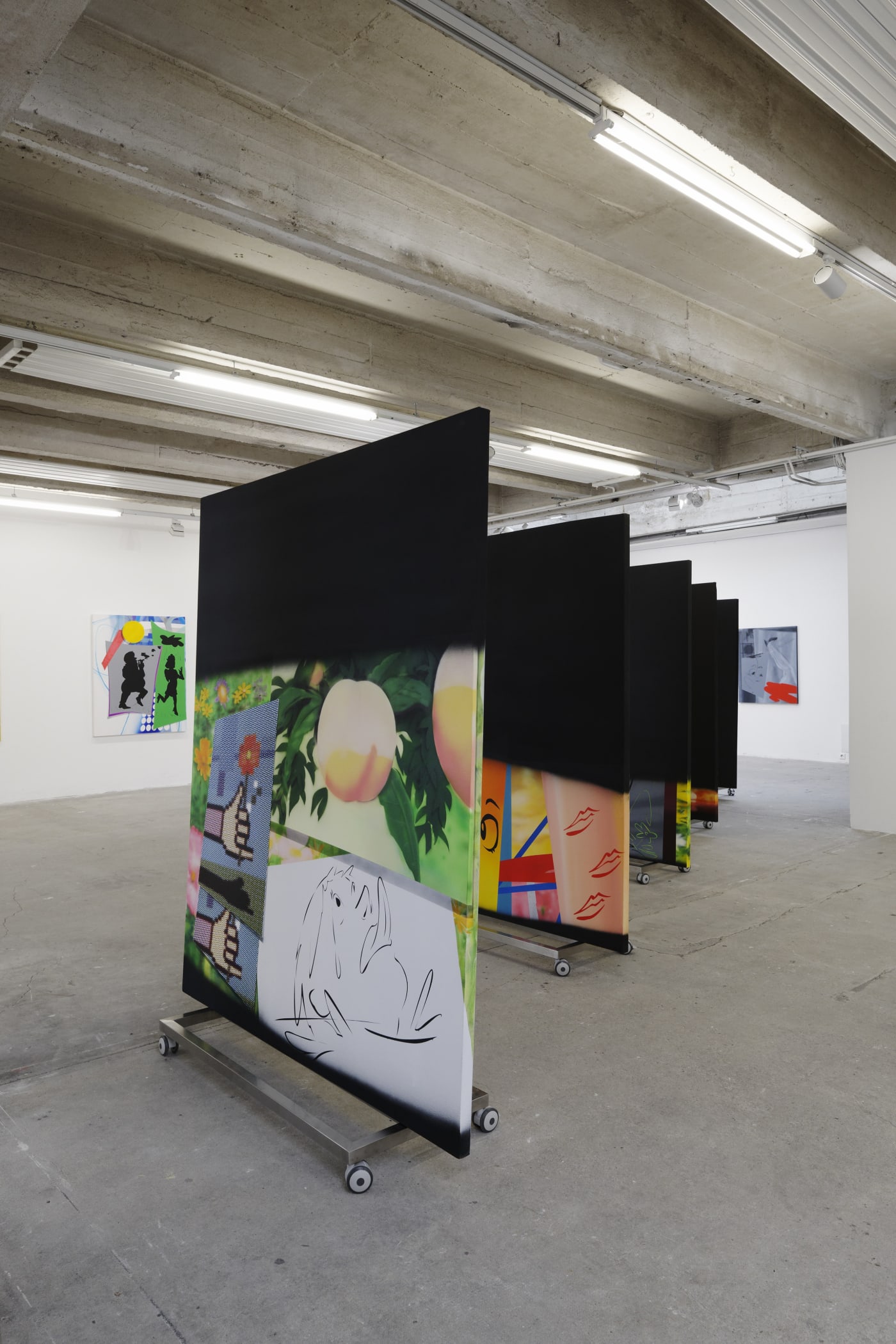 Hoda Kashiha, I'm Here, I'm not Here, 2022, Exhibition view - Passerelle Centre d'art contemporain, Brest © photo : Aurélien Mole