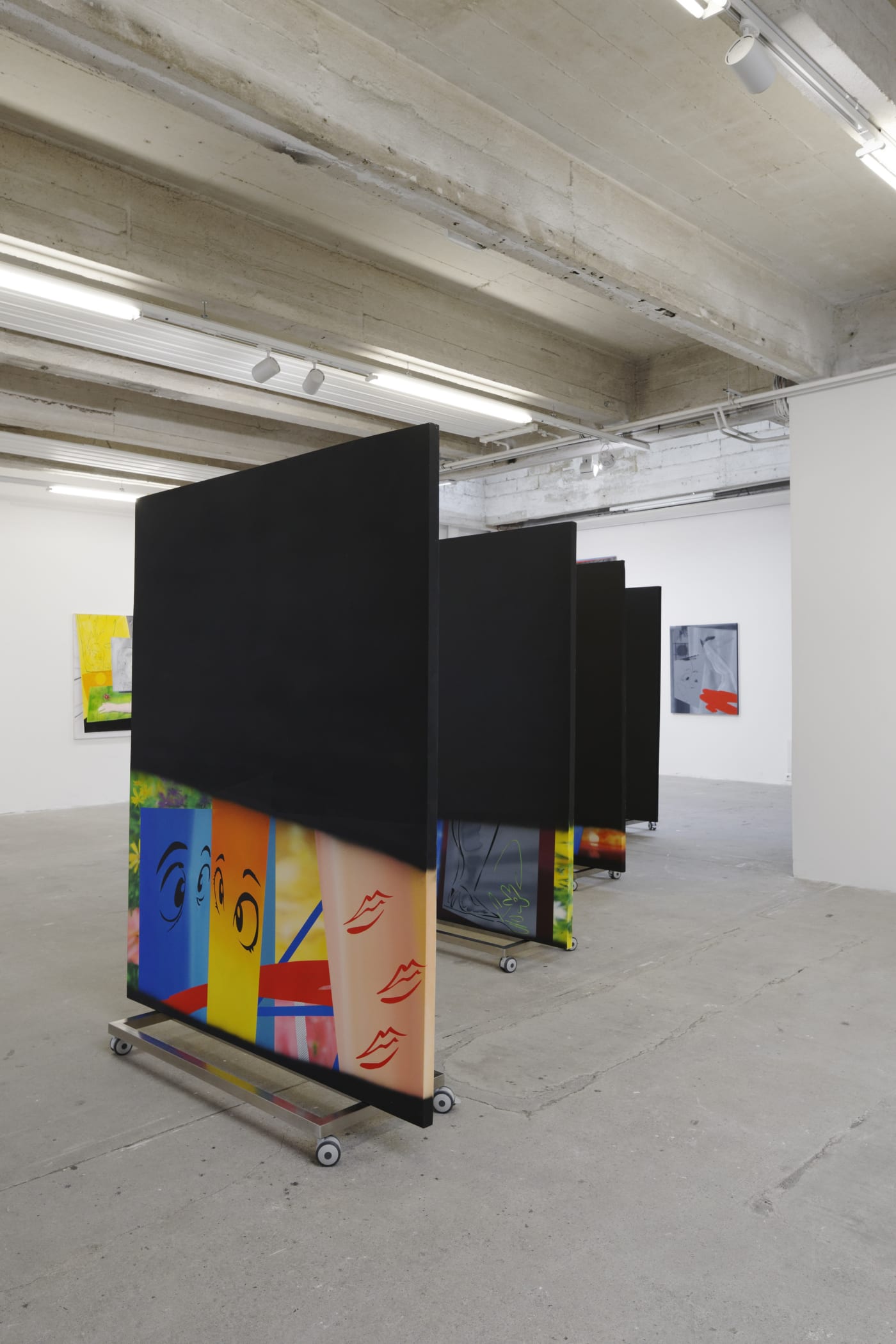 Hoda Kashiha, I'm Here, I'm not Here, 2022, Exhibition view - Passerelle Centre d'art contemporain, Brest © photo : Aurélien Mole