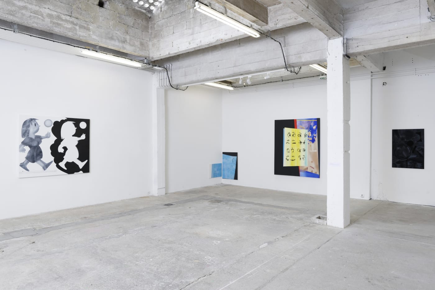 Hoda Kashiha, I'm Here, I'm not Here, 2022, Exhibition view - Passerelle Centre d'art contemporain, Brest © photo : Aurélien Mole