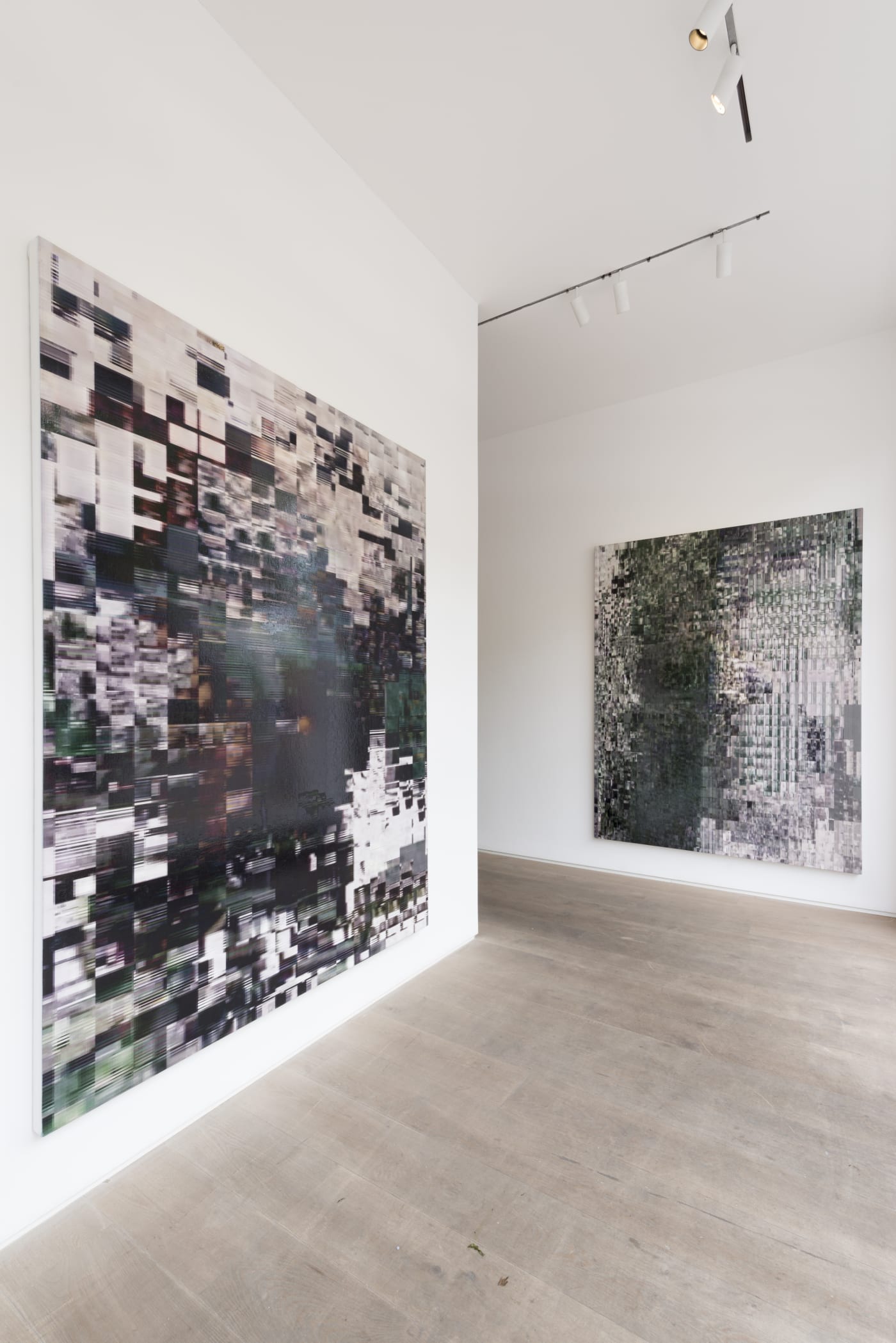 Sheree Hovsepian | Konrad Wyrebek