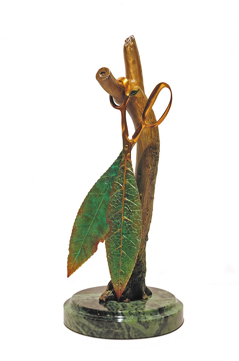 LEAF CLIPPERS