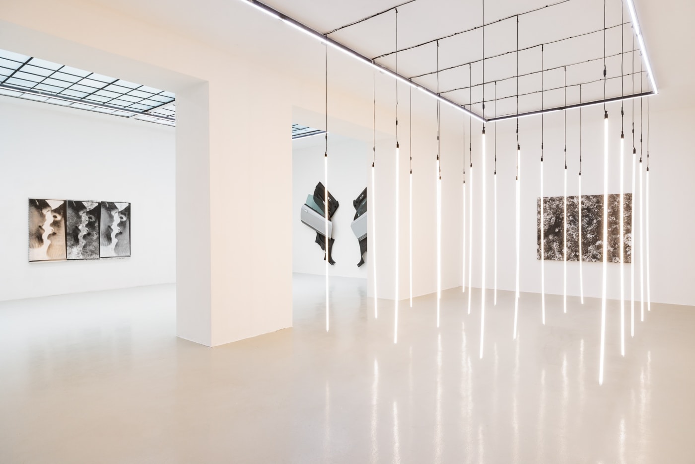 Hannah Perry, Installation View: Film Stills, 2025