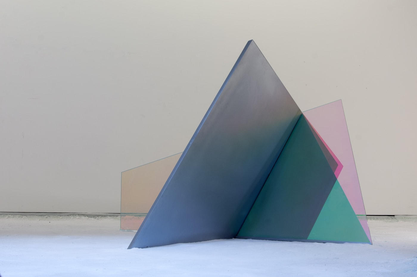 Piano Piano Primo, 2017, ferro zincato, cromo liquido, vetro temperato e pellicola, cm 257x276x160 h