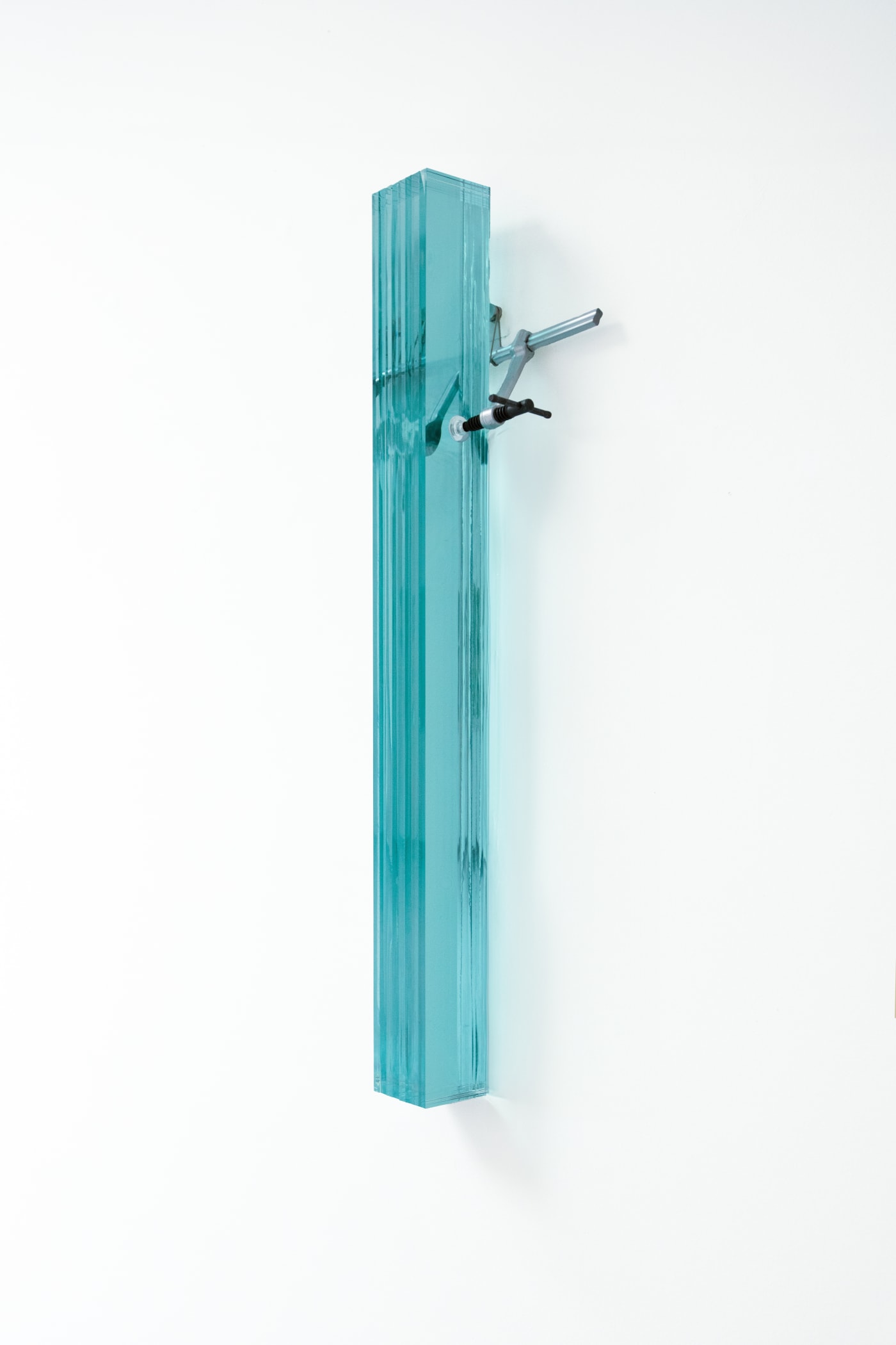 Arcangelo Sassolino Orvieto, 2020 cm 105,1 x 16,2 x 14,2 vetro e acciaio
