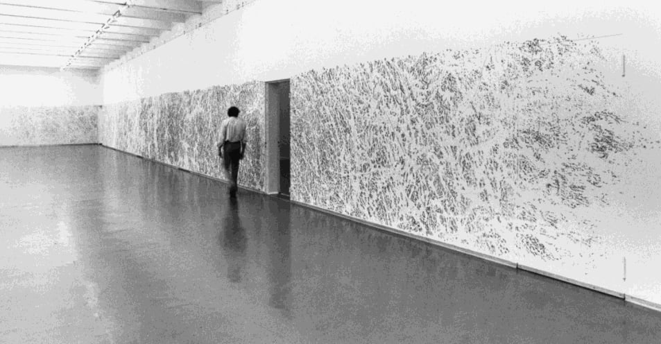 Pressione. Realizzato in occasione della mostra al Kunstmuseum, Lucerna (1977). Opera distrutta. © Archivio Penone