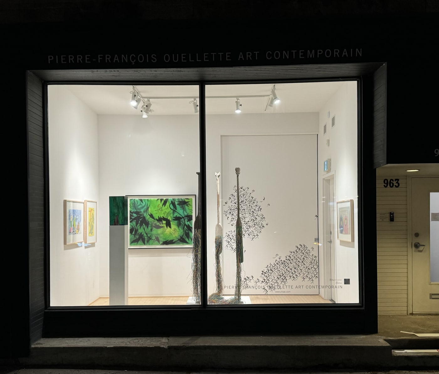 Vitrine sur Rachel - Période des fêtes 2023: Shuvinai Ashoona, Leila Zelli, Ari Bayuaji, August Klintberg, Ed Pien