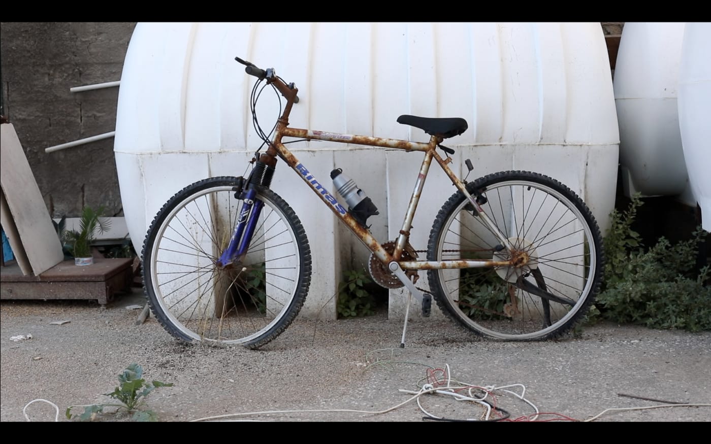 Turan Aksoy Cycle 2018 video still image, 4’