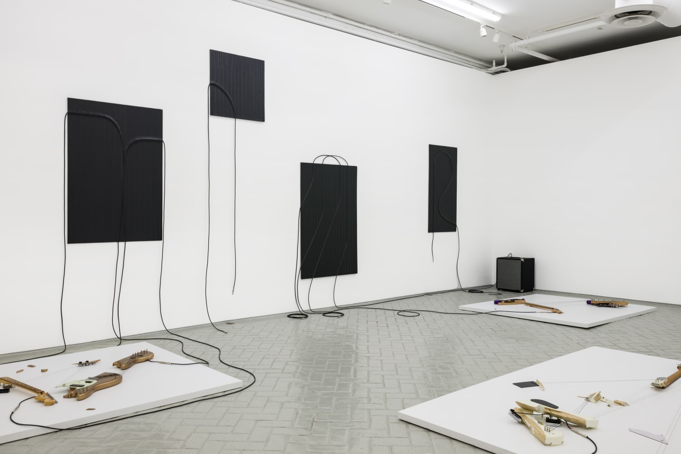 Naama Tsabar, Breaks and Suspension, Shulamit Nazarian, Los Angeles 2023