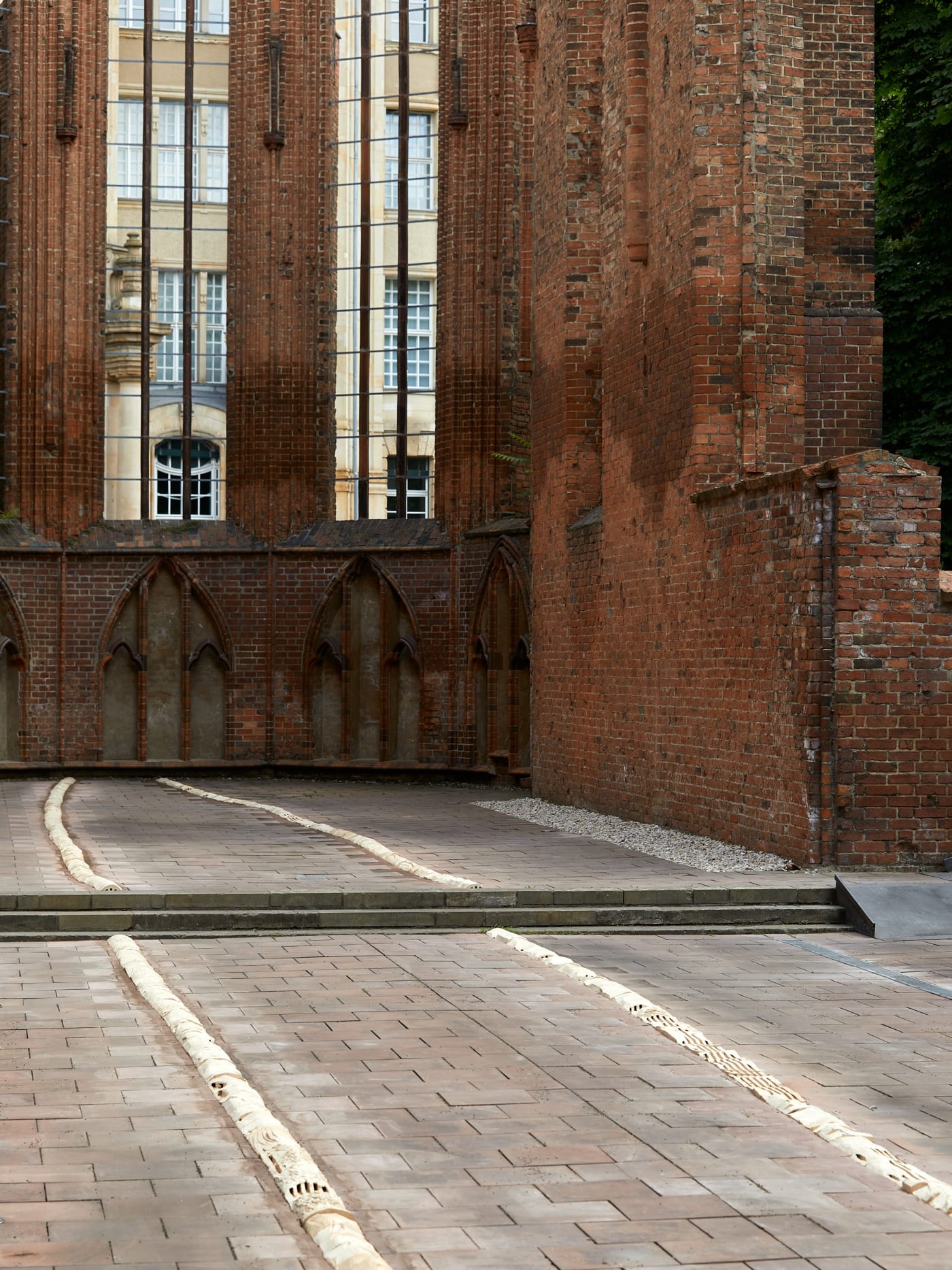 Kate Newby anything, anything, 2024 Klosterruine, Berlin