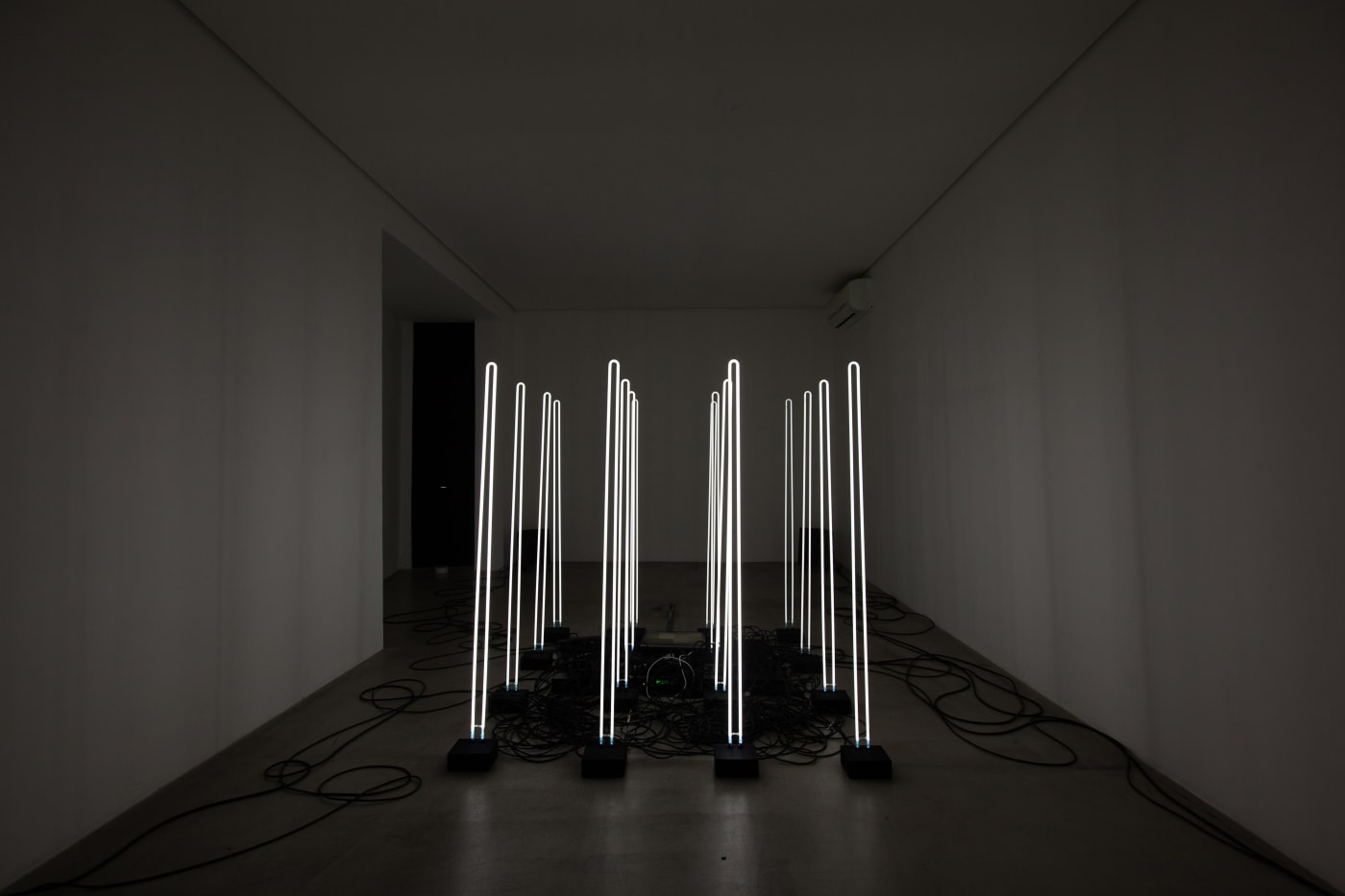 da série Mindscapes #L1, after Dan Flavin