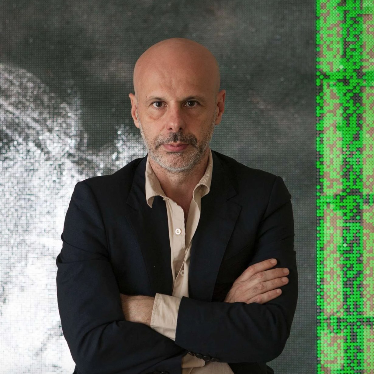 Philippe Parreno creates artworks that question the boundaries between reality and fiction, exploring the nebulous realm in which the real...
