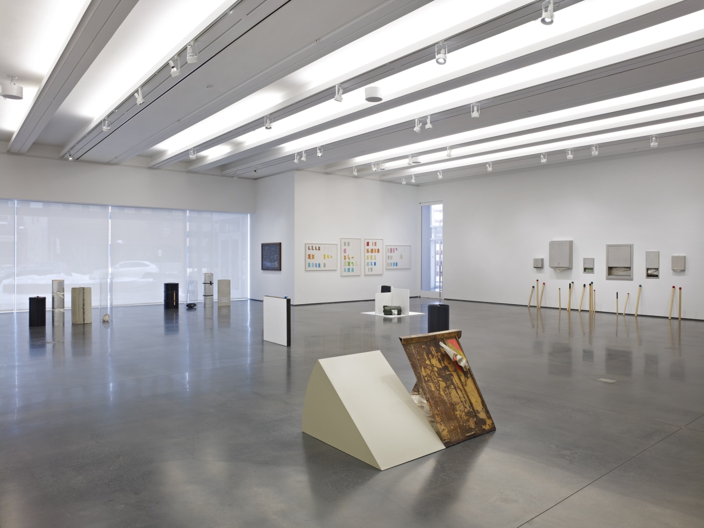 Aam2015 Gabriel Kuri Install 18