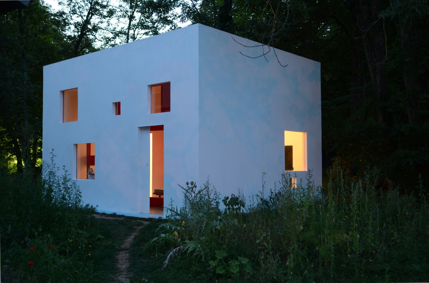 Breathing House Night 01