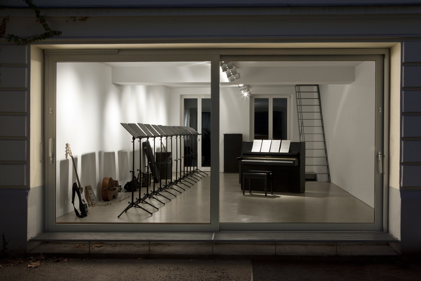 Installation View Rehearsal Position Am 002 24