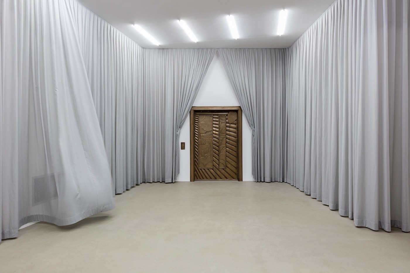 Rg Esther Schipper Berlin 2016 08