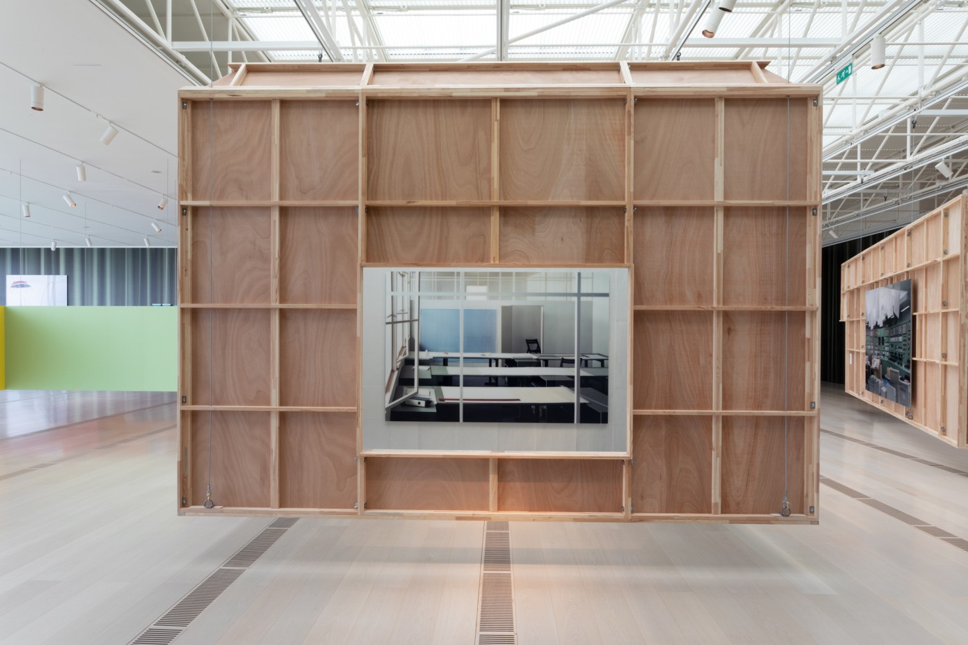 Centrobotin Thomas Demand 051