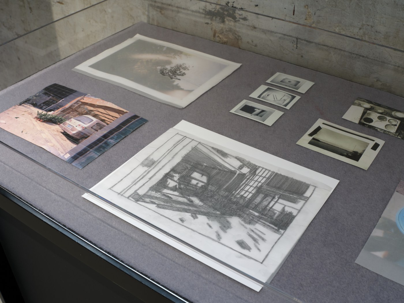 Andrew Grassie Something Or Nothing 2025 Exhibition View Fotografiska Shanghai 20