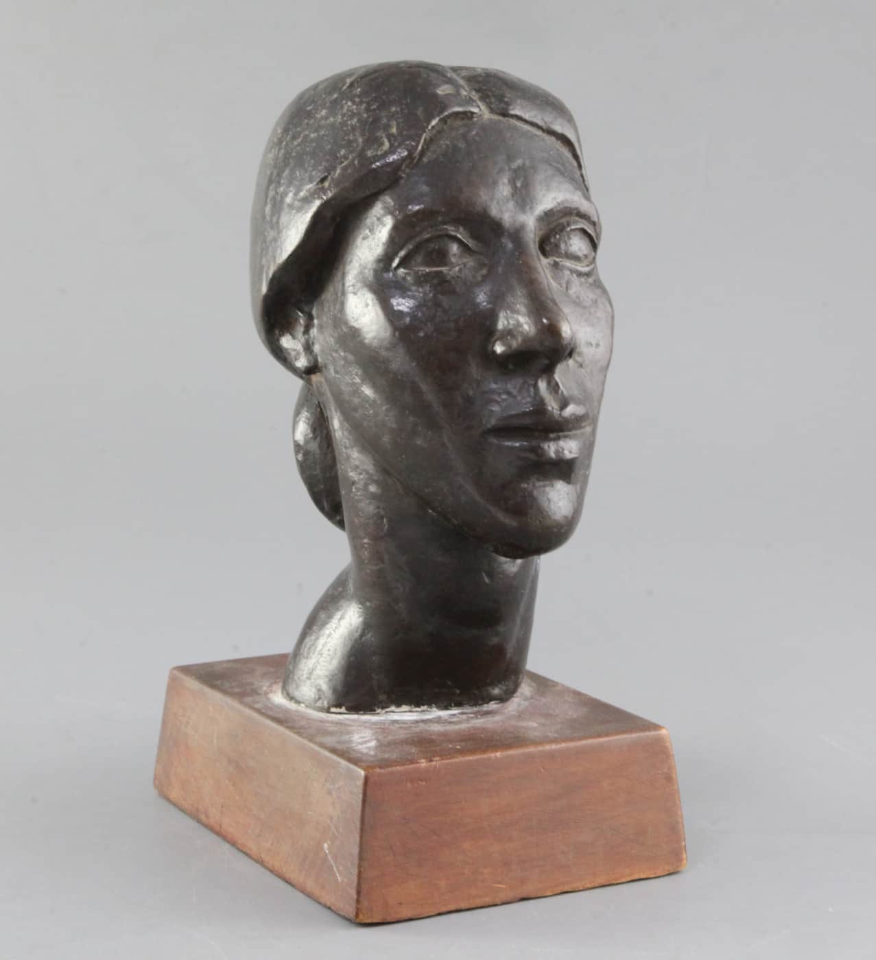 Frank Dobson, portrait of Mary Jewels.