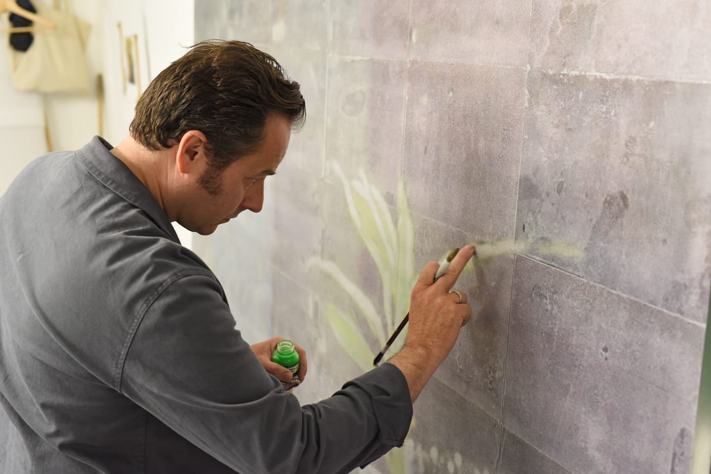 Spanish artist, Ernesto Cánovas employs a multi-layered practice of painting, drawing, printmaking and photography. Cánovas' artworks are heavily worked and...