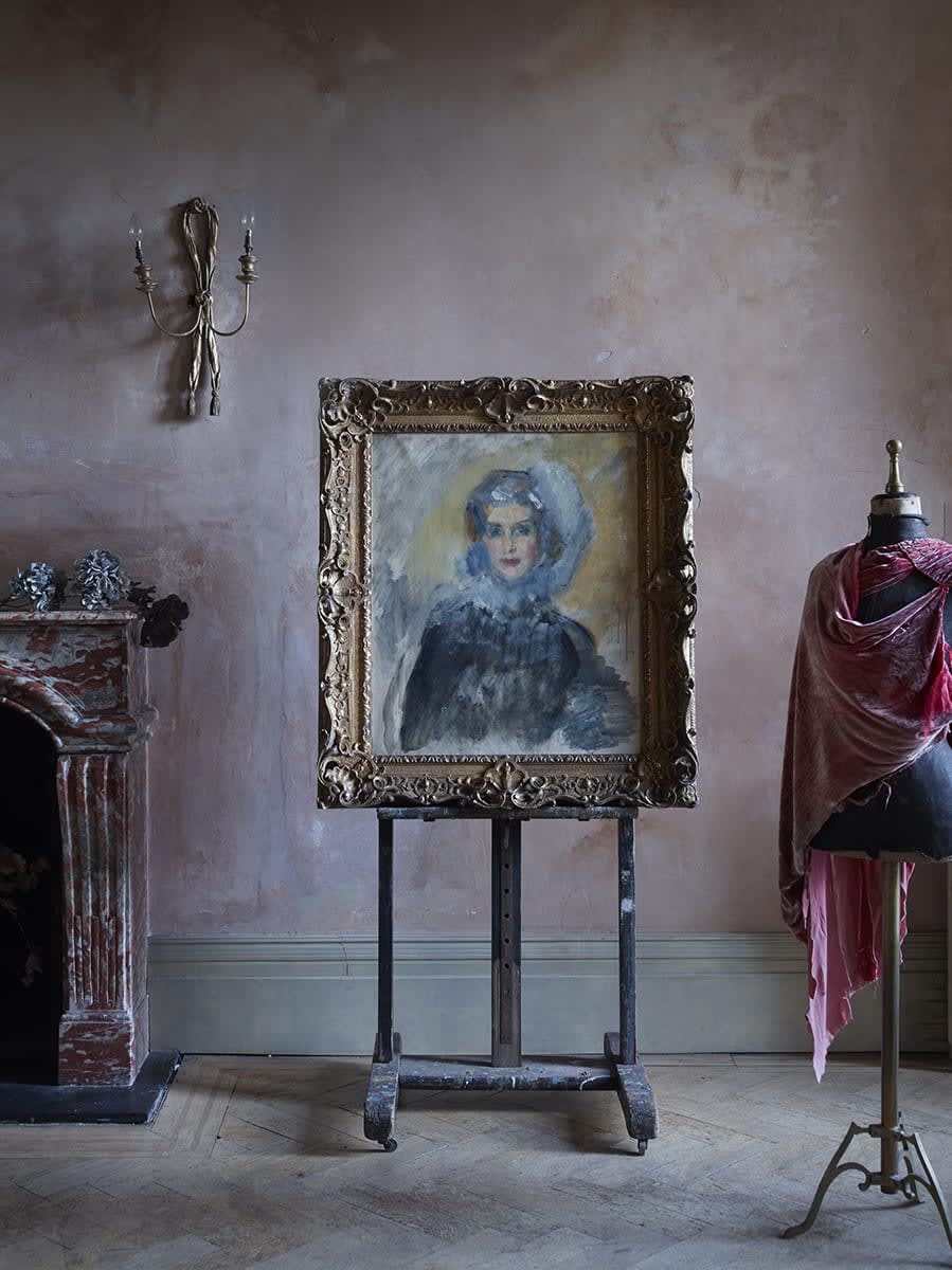 ambrose mcevoy portrait of a lady interior photograph by simon bevan this painting is for sale at philip mould & compnay