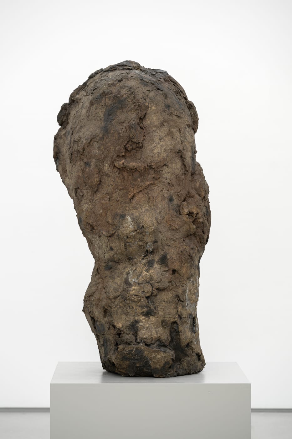 Around this recumbent figure is presented a cluster of Josephsohn’s half-figures, an expansive typology of work he commenced in the...