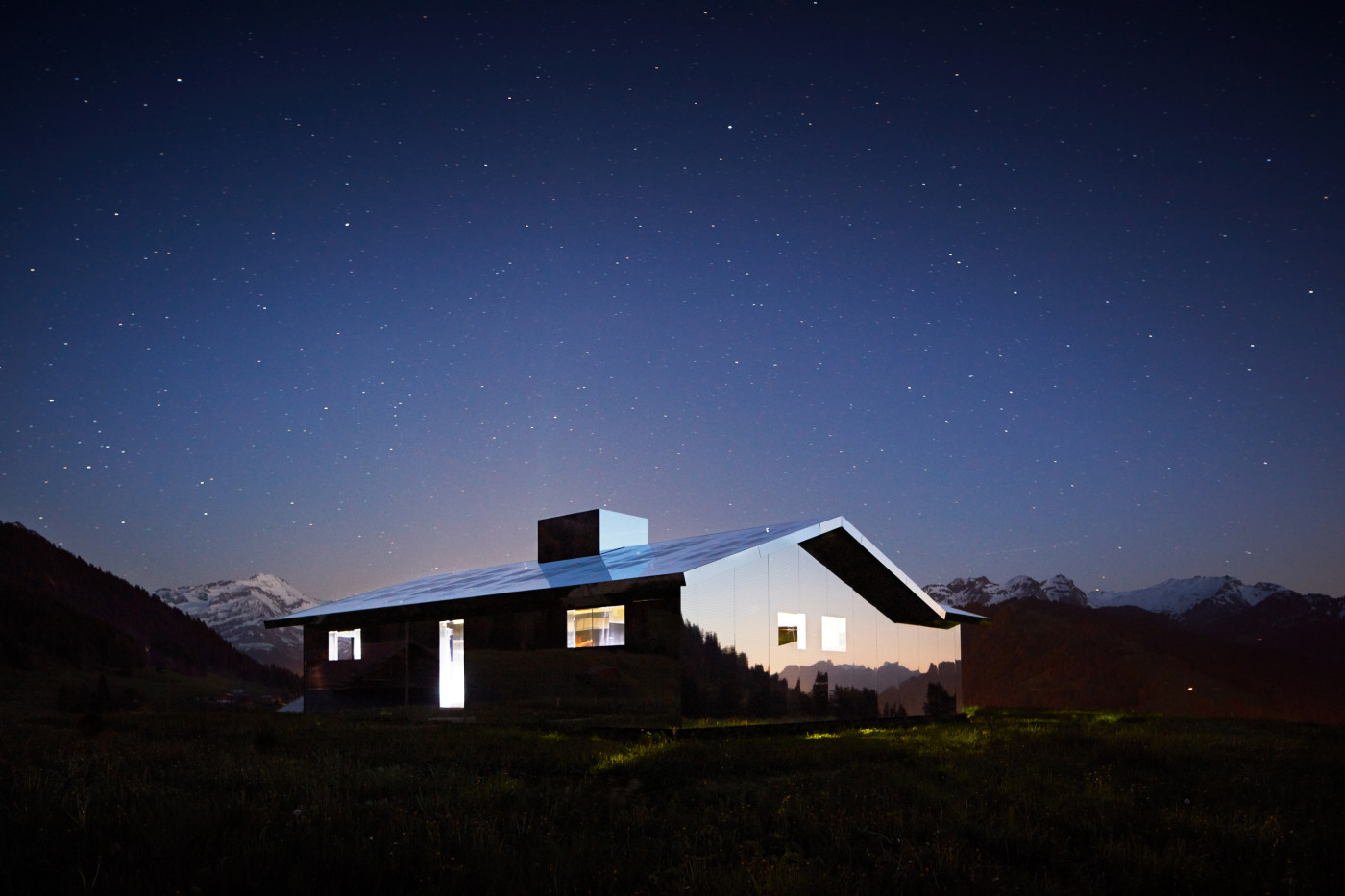 Doug Aitken: Mirage Gstaad | Victoria Miro Doug Aitken: Mirage Gstaad | Victoria Miro