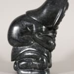 Oviloo Tunnillie, Woman with vase / femme avec vase, ca. 2000