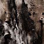 Mouhcine Rahaoui painting. Moroccan Artist. Contemporary African art in Paris. AFIKARIS PARIS. Mixed media (charcoal, wax, glue, plastic, wax, resin) on canvas. Installations. Ready-made.