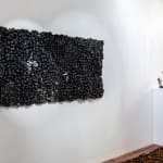 Eva Obodo Crosses too many to carry Art africain contemporain peinture Galerie d’art paris Œuvre d’art contemporain