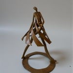 Primavera, sculpture contemporaine en bronze patiné par Isabel Miramontes, nouvelle édition 2026, patine caramel, œuvre figurative iconique destinée aux collectionneurs