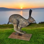 Marie Thys, Marie, Thys, Art Thema, Artthema, arte, Thema, galería, galería de arte, Francia, Bélgica, conejo, liebre, gran liebre, animal, salto, protección de animales, jardín, decoración de jardín, escultura animal, bronce, escultura de bronce, artista belga, arte animal, escultura exterior, decoración de jardín, inversión en arte, leasing de arte, escultura de bronce para jardín, arte corporativo, entrega segura en todo el mundo