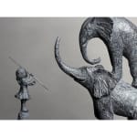 Vijf olifanten en een meisje, Sophie Verger, olifant, circus, dierenvoorstelling, olifantenshow, blij dier, dier, dierensculptuur, bronzen kunst, bronzen sculptuur, babyolifant, harmonie, schattig dier, schattig beeldhouwwerk, jeugd, droom, speelspel , vrolijk, natuur, geluk, liefde, bibliotheekdecoratie, decoratiebureau, interieurdecoratie, Art Thema HeYi, galerij Brussel