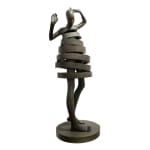 sculpture de fille dansante Mira Isabel Miramontes sculpture en bronze contemporaine blanche sculpture de jardin design d'intérieur galerie d'art art yi bruxelles