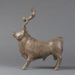 Nell'arena o il mio toro preferito bambino carino e adorabile animale scultura contemporanea di bue in bronzo sophie verger