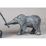 Spaziergang Elefantenskulptur Sophie Verger eine Familie aus Elefantenmutter und ihren Elefantenbabys geht glücklich zusammen spazieren Tierskulptur Bronzeskulptur zeitgenössische Skulptur Art Yi Galerie Brüsseler Kunstgalerie