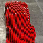 la ferra rosso ferrari auto contemporanea scultura collezione di auto di lusso modello arte in metallo jean paul kala ART YI GALLERY BRUSSELS