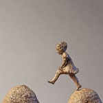 de bosse en bosse chameau et une petite fille sculpture contemporaine en bronze sophie verger