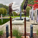 Notre distance sociale Marc de Corte sculpture femme dansante sculpture couple sculpture couple danse sculpture fille sculpture humaine nue sculpture jardin sculpture bronze sculpture contemporaine Galerie Art Yi Galerie d'art de Bruxelles
