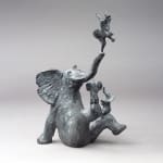 In Afrika of 4 gelukkige schattige olifanten hedendaagse bronzen sculptuur tuin interieurontwerp sophie verger art gallery brussel