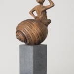 Slak lieven d'haese hedendaagse bronzen sculptuur slak sculptuur dier sculptuur kind sculptuur kindertijd vliegende sculptuur Art Yi kunstgalerie in brussel