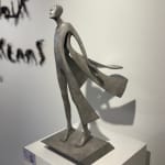 promise new contemporary sculpture of Isabel Miramonte bronze sculpture woman sculpture mother sculpture a woman in the wind in front of a sea Art Yi gallery Brussels art gallery