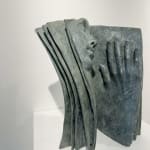sculpture de livre de conférences multiples paola grizi livre contemporain et sculpture de visage sculpture italienne Galerie Art Yi galerie d'art de Bruxelles