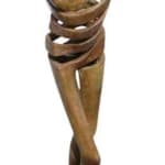 Isabel miramontes sculpture contemporaine en bronze art abstrait sculpture décoration design minimalisme corazon une mère tenant son bébé dans son bras sculpture de jardin