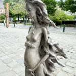 Venus hedwige leroux zwangere vrouw mooie jonge moeder hedendaagse bronzen beeldhouwkunst Art Yi-galerij Kunstgalerij in Brussel