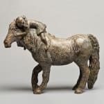 le secret enfant mignon et animal adorable sculpture contemporaine cheval bronze sophie verger