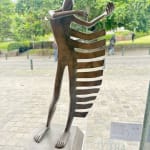 Isabel Miramontes hedendaagse bronzen sculptuur abstracte kunst muzikant sculptuur rock my heart een muzikant die viool speelt